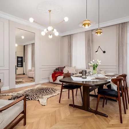 Apartamento Zgoda Near The Palace Of Culture And Science By Sun & Snow Varsovia